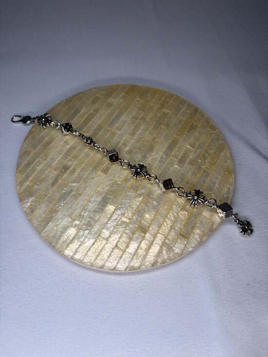 Y2K Chrome Dice Bracelet L - Picture 5 of 5